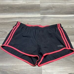 Saucony athletic shorts size XL